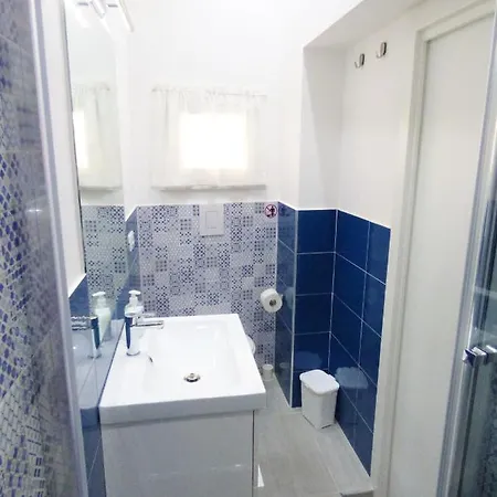 Bed & Breakfast Lemon Flats