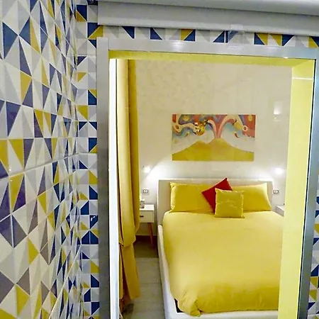 Lemon Flats 4*