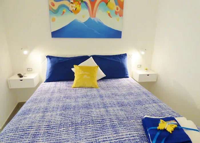 Lemon Flats 4* Napoli