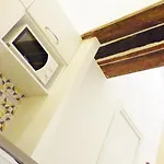 Bed & Breakfast Lemon Flats
