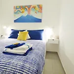 Lemon Flats 4*
