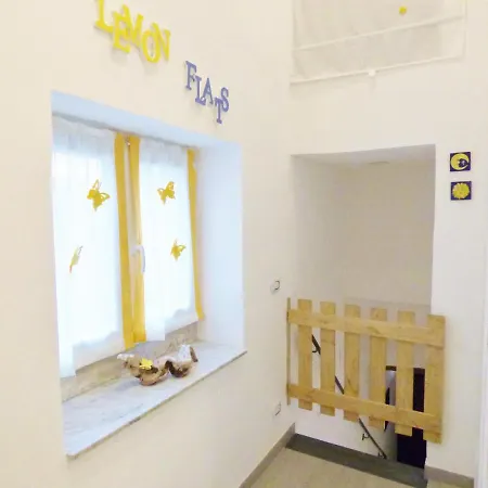 Bed & Breakfast Lemon Flats 4*