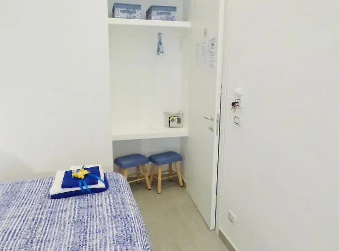 Lemon Flats Bed & Breakfast Napels